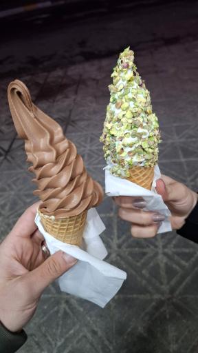 عکس بستنی قیفی کارن