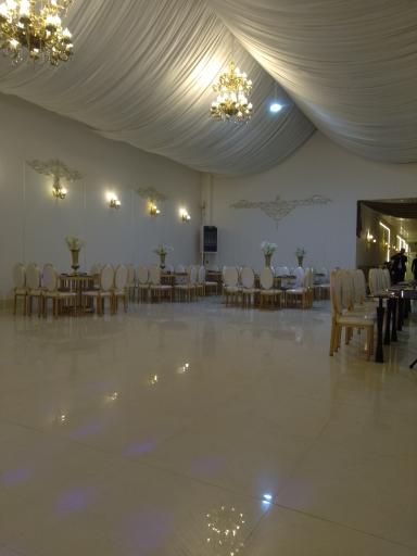 عکس باغسرای آلما