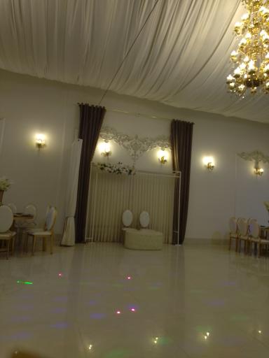 عکس باغ تالار آلما