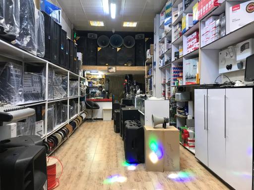 عکس دوربین مداربسته و دزدگیر سیگنال الکترونیک