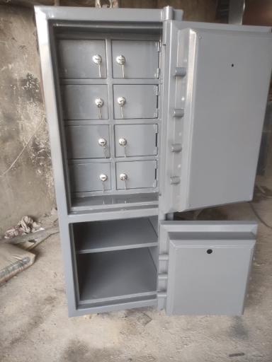عکس صندوق نسوز حافظ (دبیری)