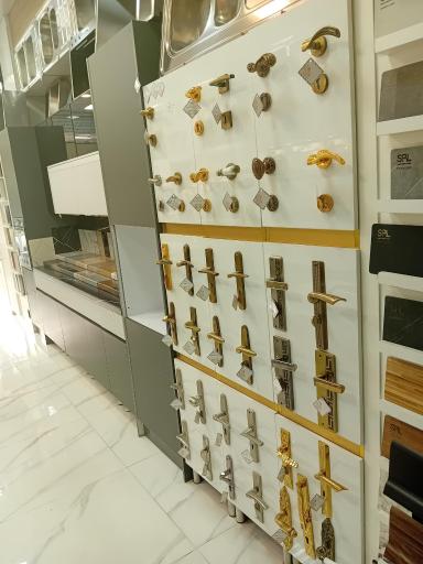 عکس فروشگاه کلاسیک