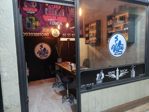 عکس ویپ شاپ اندیشه