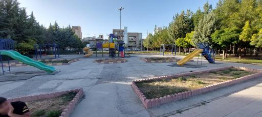 عکس زمین بازی کودکان 