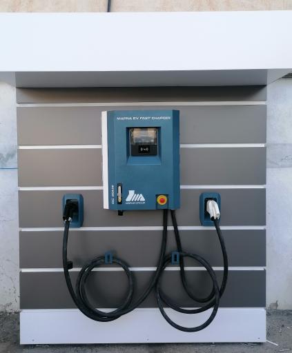 عکس ایستگاه شارژ کرمان موتور نمایندگی 2001 عاکف