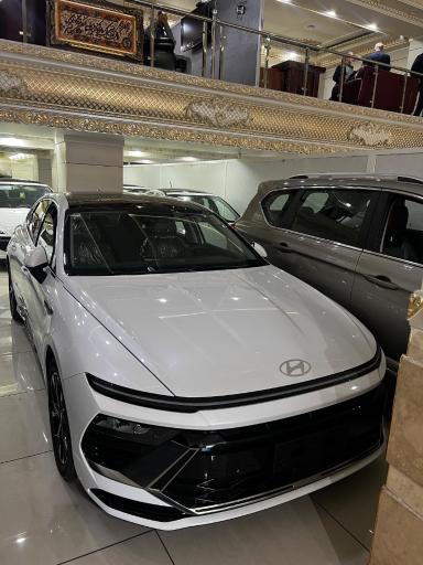 عکس اتو گالری تاج خودرو 