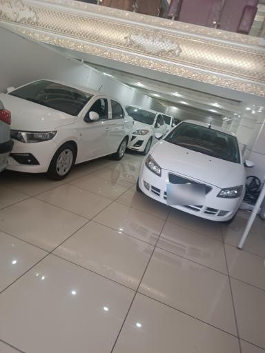 عکس اتو گالری تاج خودرو 
