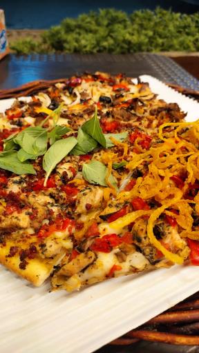 عکس پیتزا دانگو