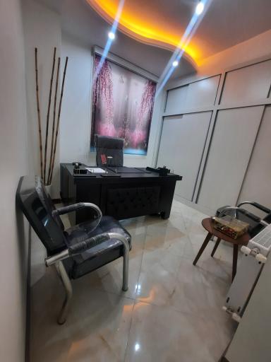 عکس مؤسسه کارینو