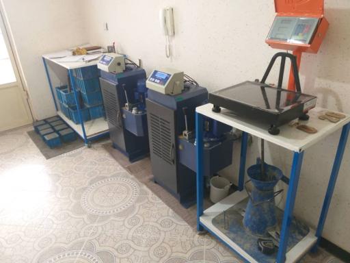 عکس آزمایشگاه سنجش بتن پردازشگران کاشانه