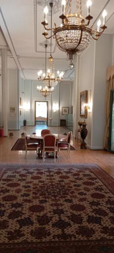 عکس کاخ موزه نیاوران