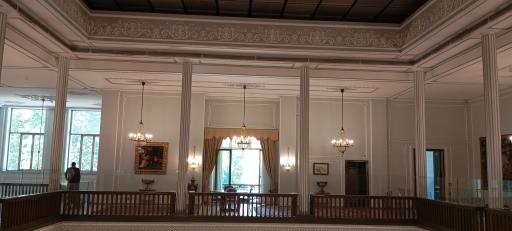 عکس کاخ موزه نیاوران