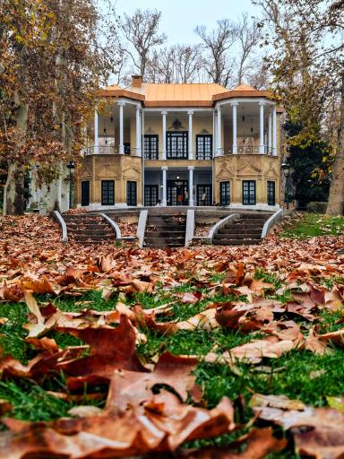 عکس کاخ موزه نیاوران