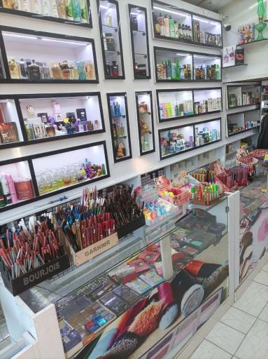 عکس فروشگاه لوازم آرایشی پانیذ