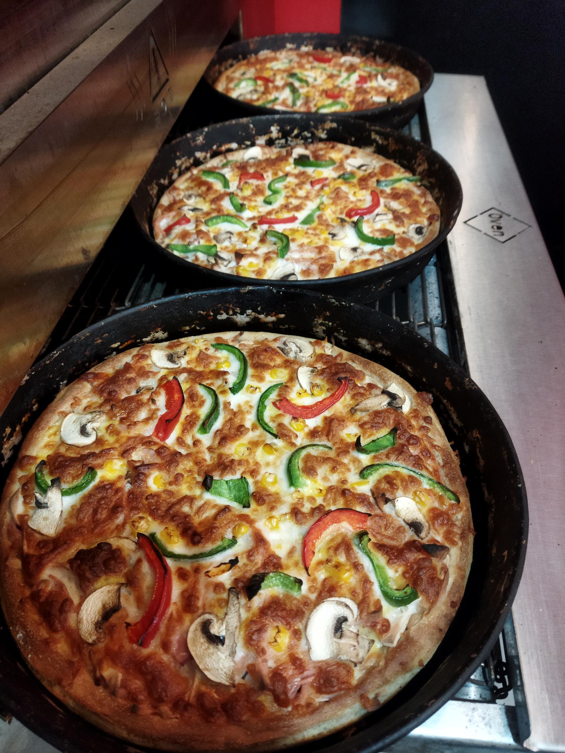 عکس پیتزا تپل