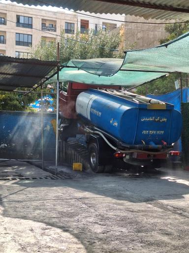 عکس پخش آب با تانکر