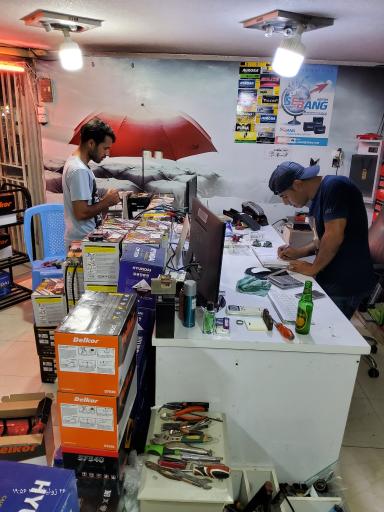 عکس باطری فروشی رویال