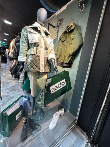 عکس فروشگاه لباس سِدو