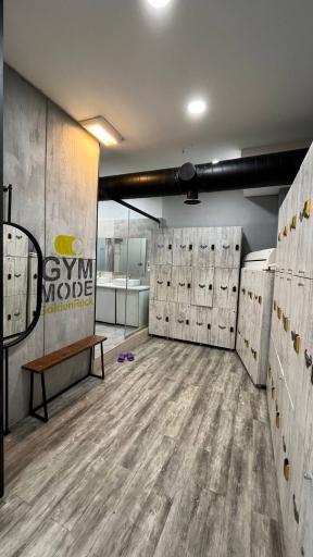 عکس باشگاه بدنسازی گلدن راک