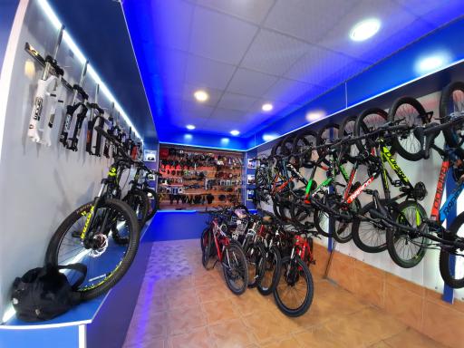 عکس فروش و تعمیرات دوچرخه