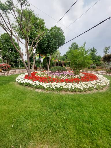 عکس پارک لاله ها