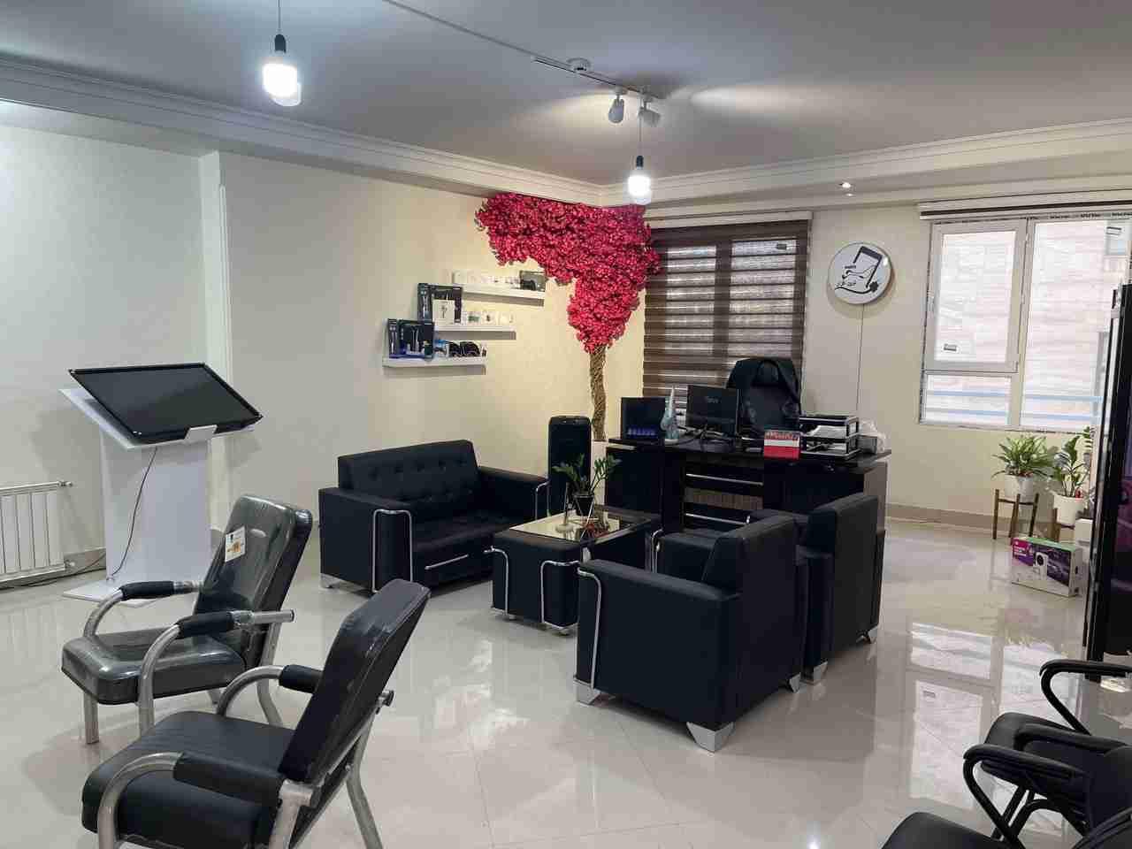 عکس فروشگاه نوین افزار