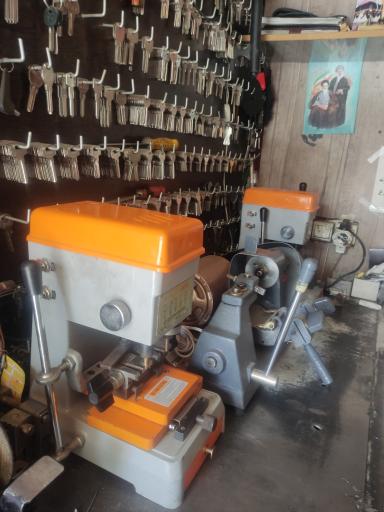 عکس قفل و کلید سازی ایران