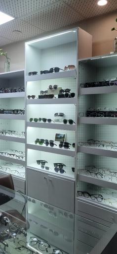 عکس کلینیک بینائی سنجی و عینک سازی سیمین اپتیک 