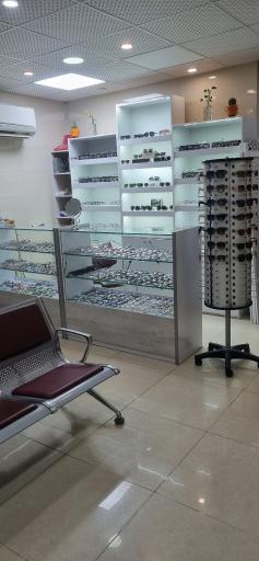 کلینیک بینائی سنجی و عینک سازی سیمین اپتیک 