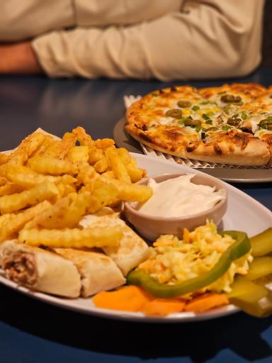 عکس رستوران لبنانی فتوش