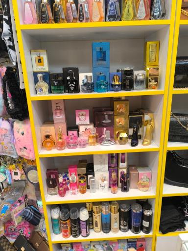 عکس گالری رز زرد روسری