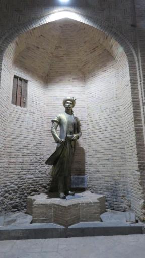 عکس تندیس گنجعلی خان