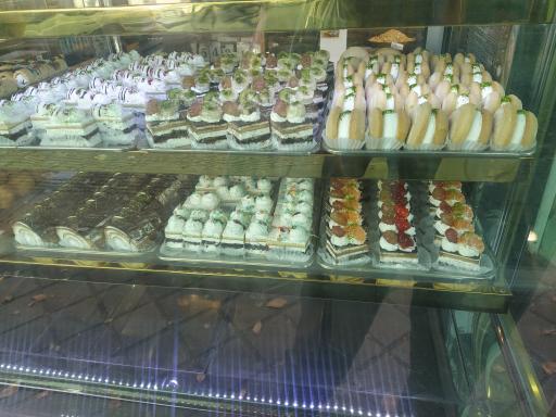 عکس قنادی مهدی