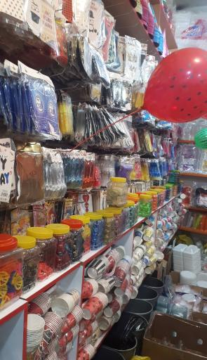 عکس فروشگاه یکبارمصرف چشمک