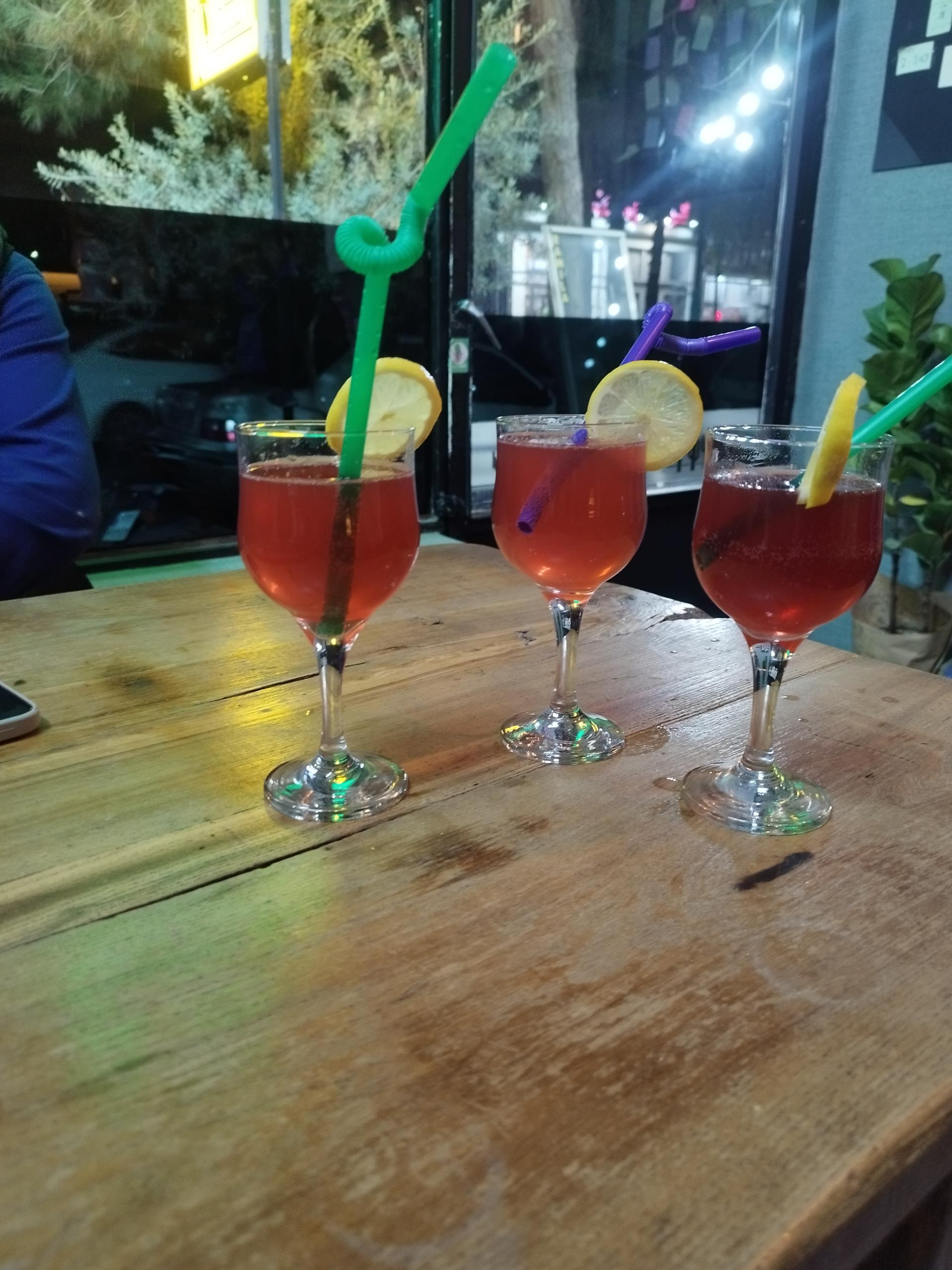 عکس کافه دینو