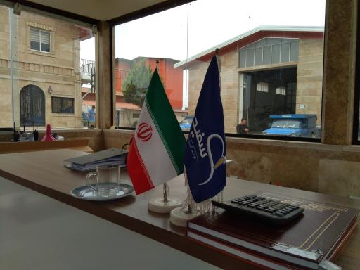 عکس سفید دانه ماکیان ایرانیان