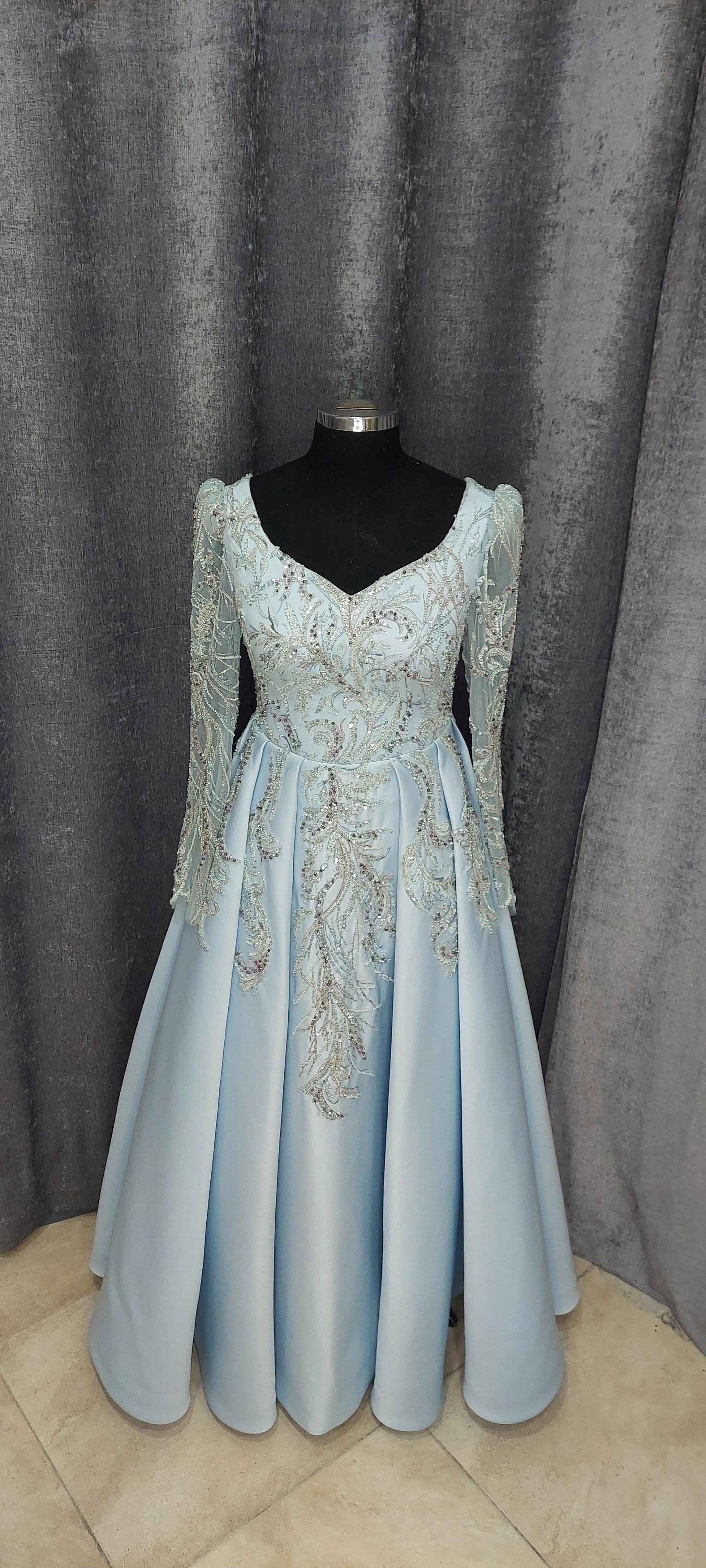 عکس مزون خیاطی بهار