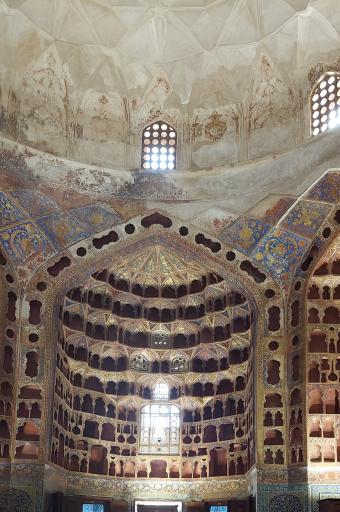 عکس موزه و آرامگاه شاه اسماعیل صفوی