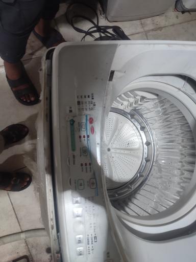 عکس تعمیرات لباسشویی ۱۱۰