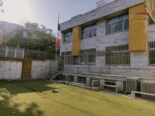 عکس آموزشگاه زبان شکوه رسالت پسرانه