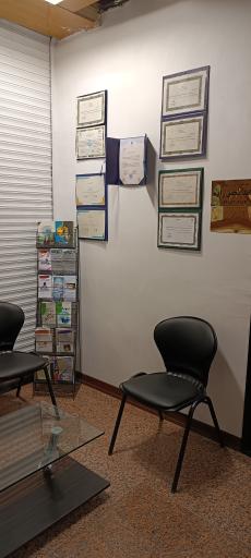 عکس دفتر مشاوره حامد محقق زاده