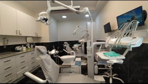 عکس کلینیک دندانپزشکی پیشروسلامت