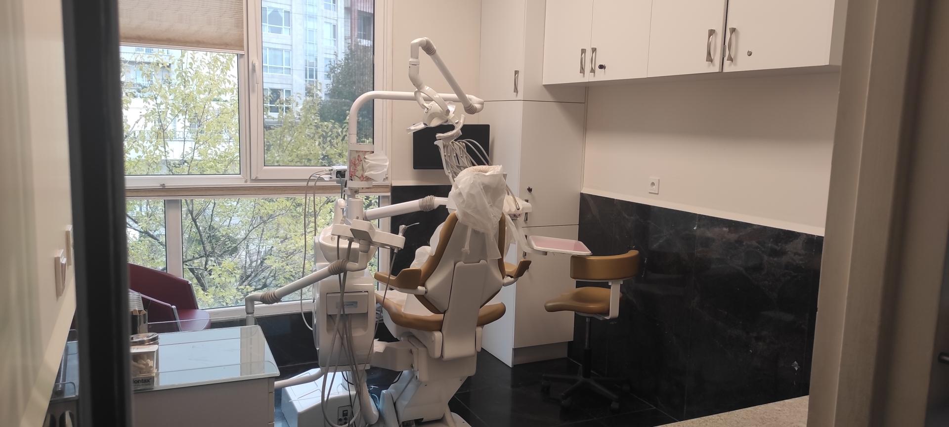 عکس کلینیک دندانپزشکی پیشروسلامت