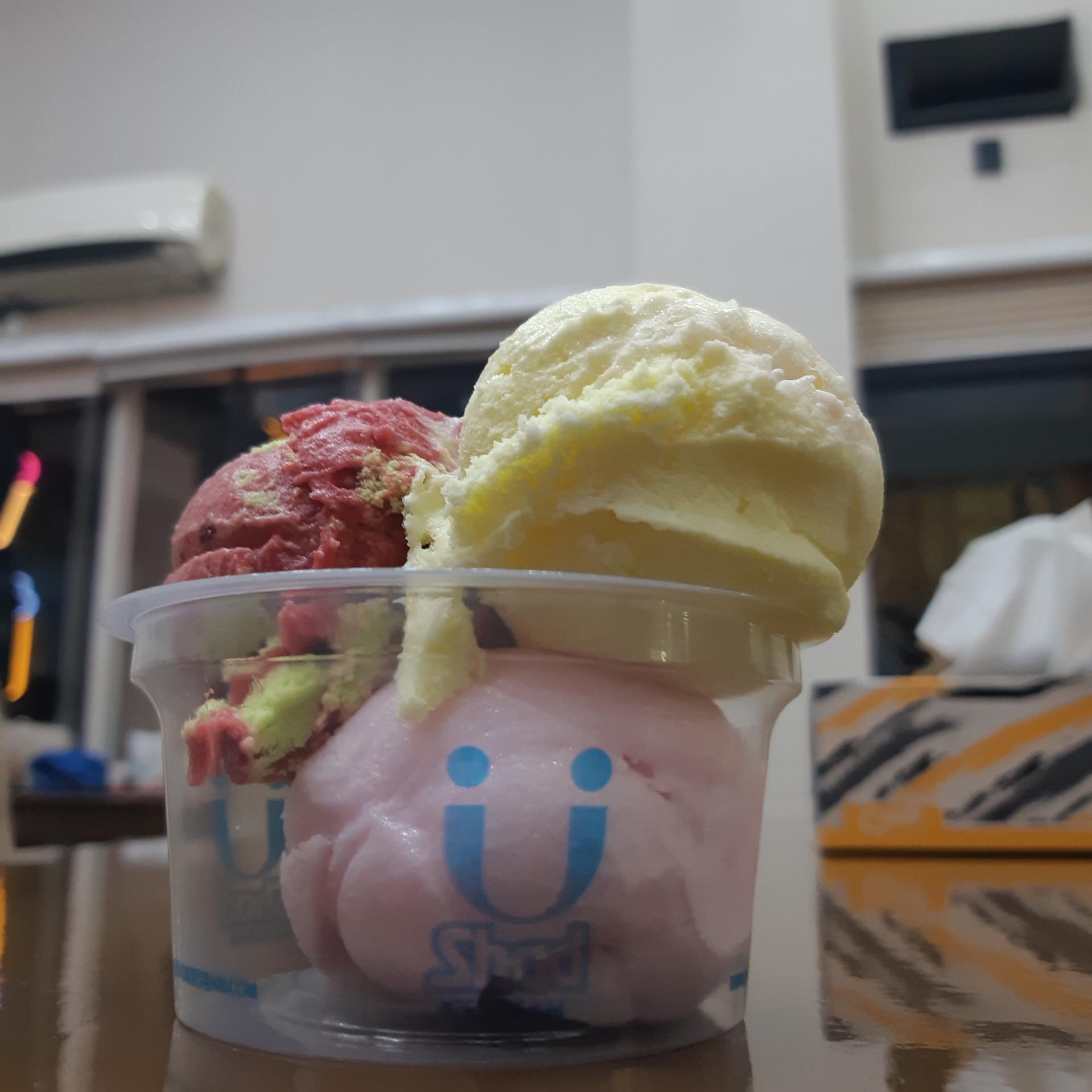 عکس بستنی شاد