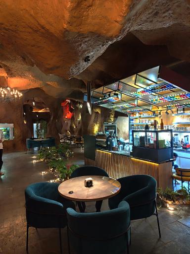 عکس کافه رستوران ققنوس