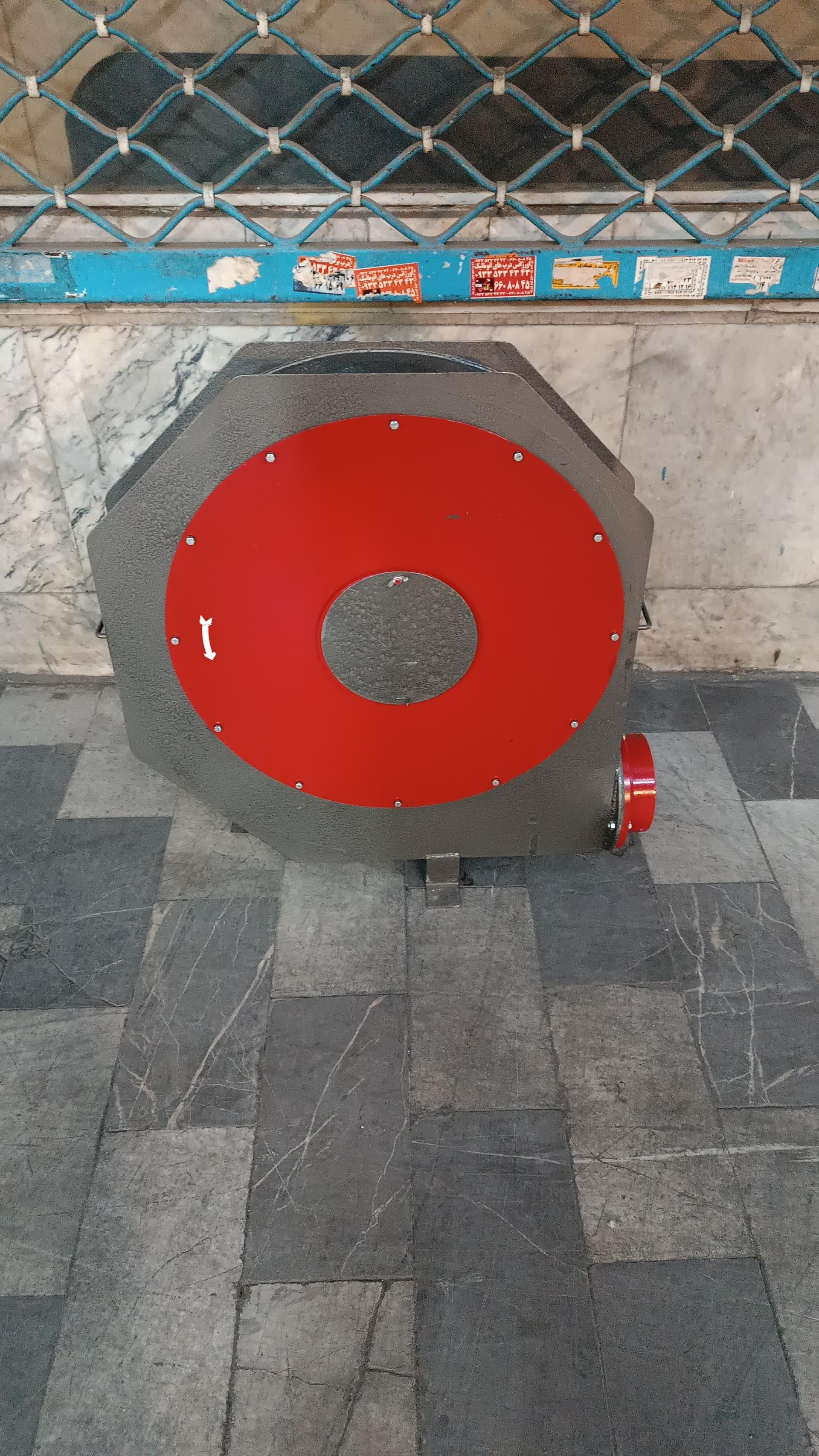 عکس فروشگاه نیروی صنعت 