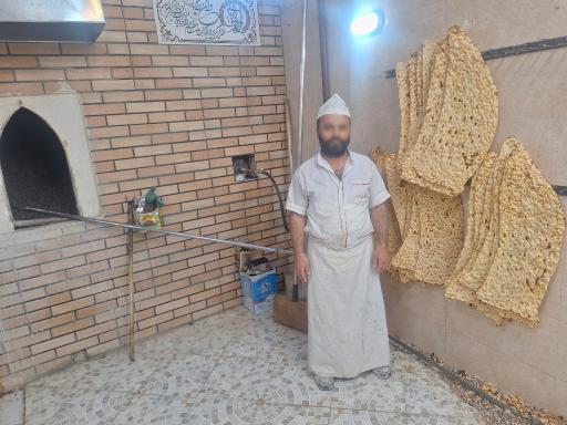 عکس نانوایی سنگک