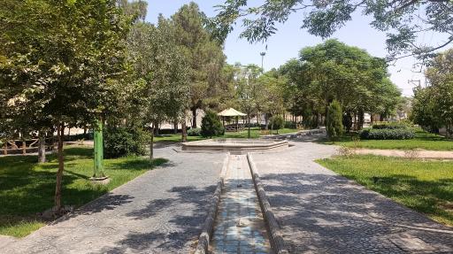 عکس پارک آرامستان فیض