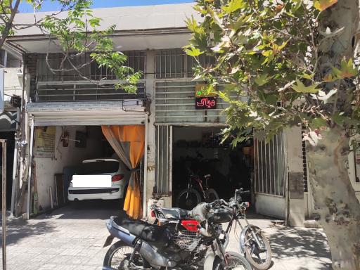 عکس مکانیک خودرو پرشیانا