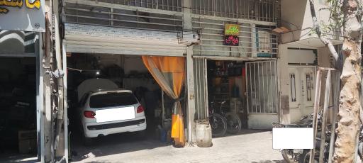 عکس مکانیک خودرو پرشیانا